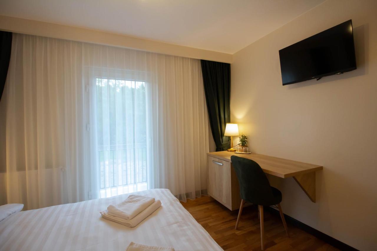 Berghaus Bucovina Hotel Campulung Moldovenesc Exterior photo